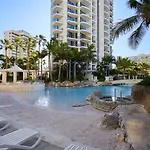 Serain Residences On Ferny Avenue